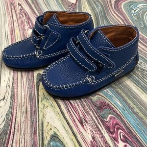 Atlanta Moccasins size 22